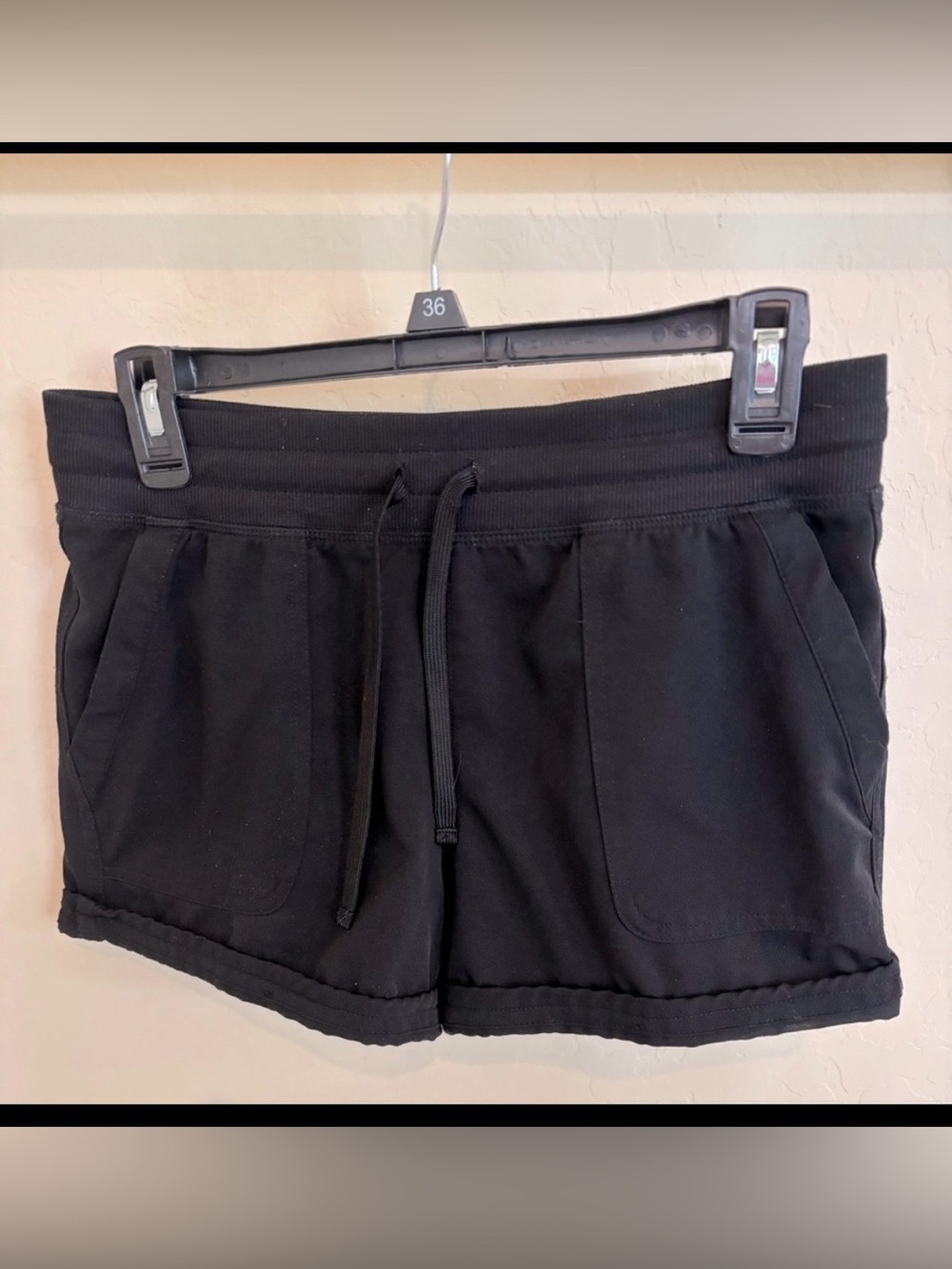 Old Navy Black Active Athletic Shorts SM